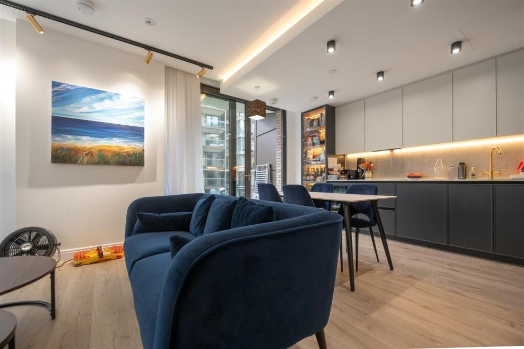 Of 2bedroom Apartment *